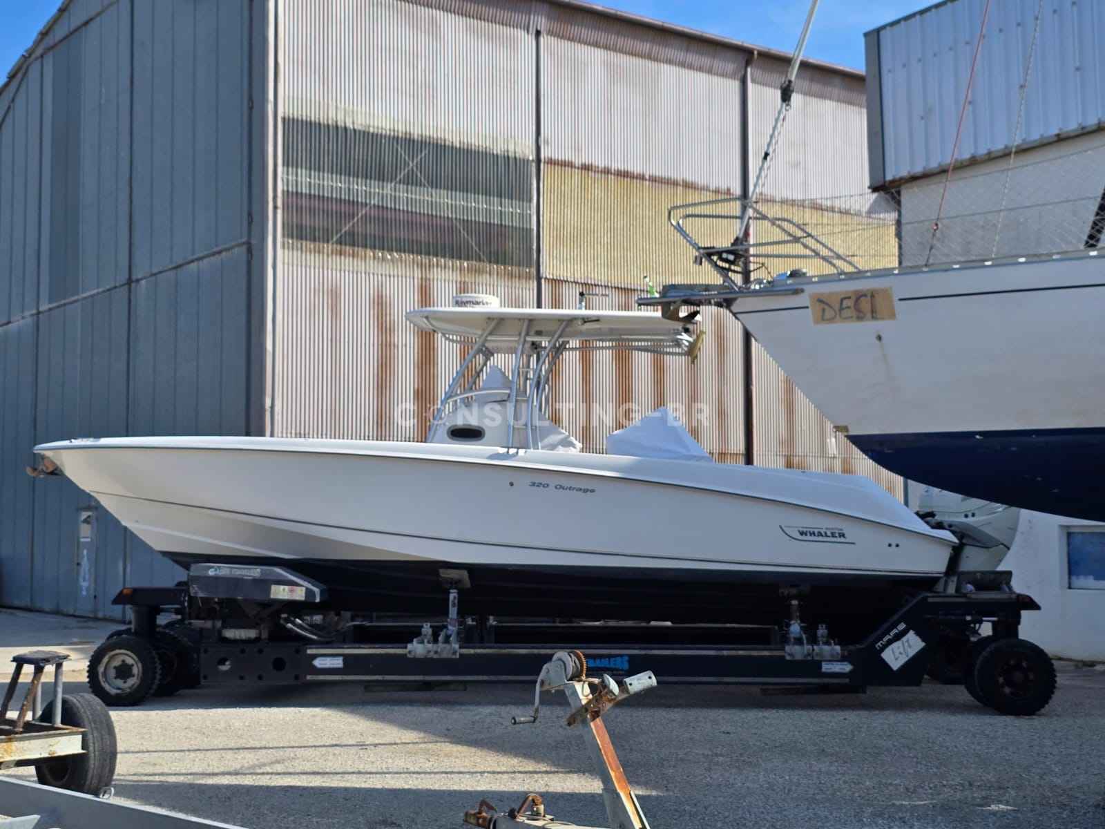 Motorboot Boston Whaler Outrage 320