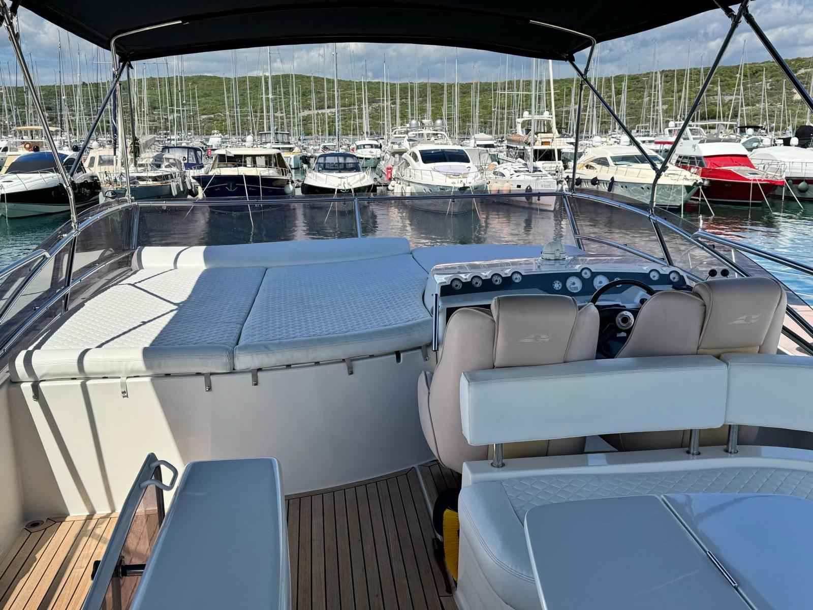 Motorboot Galeon 530 Fly