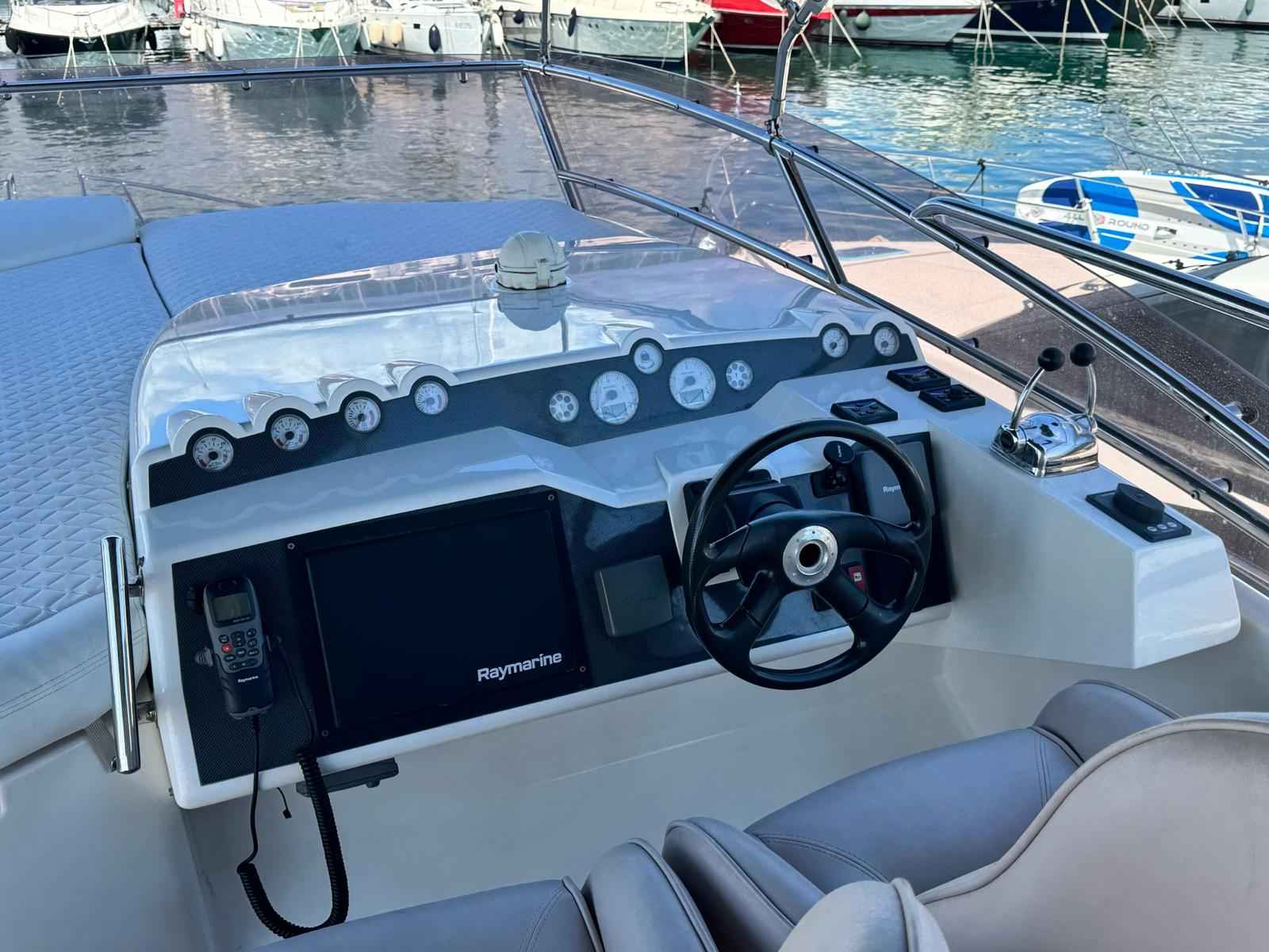 Motorboot Galeon 530 Fly