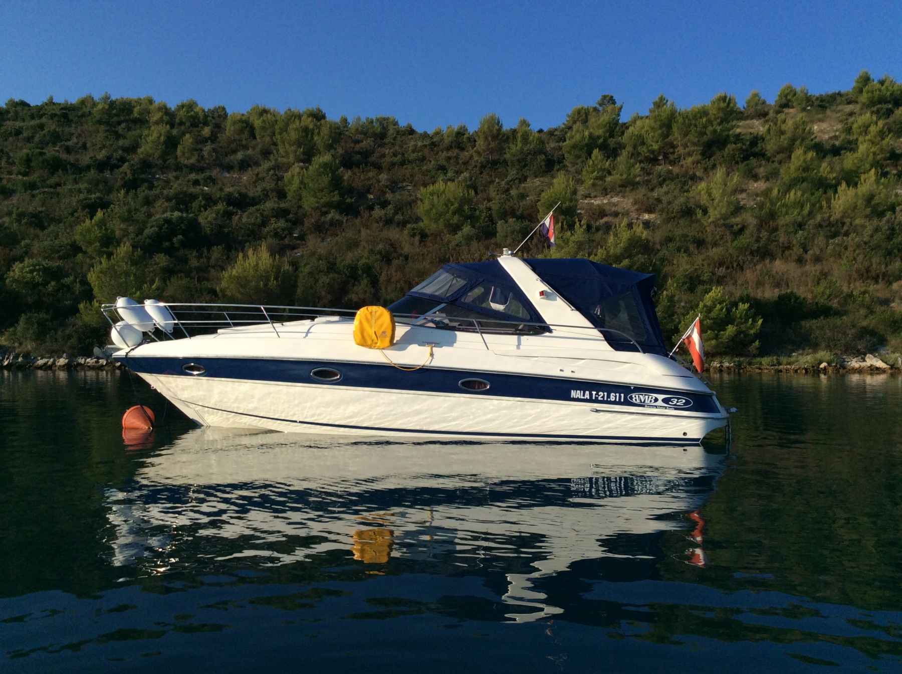 Motorboot Bavaria 32 Sport