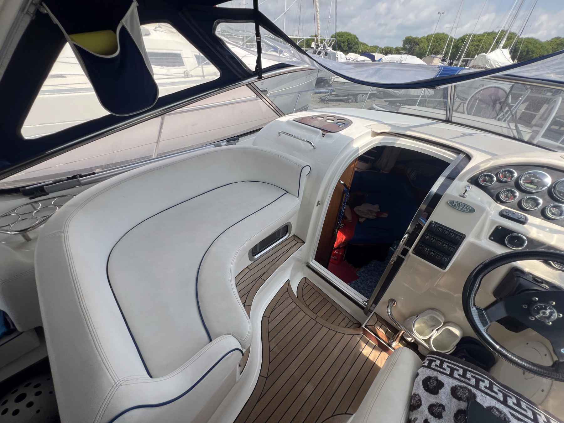 Motorboot Bavaria 32 Sport