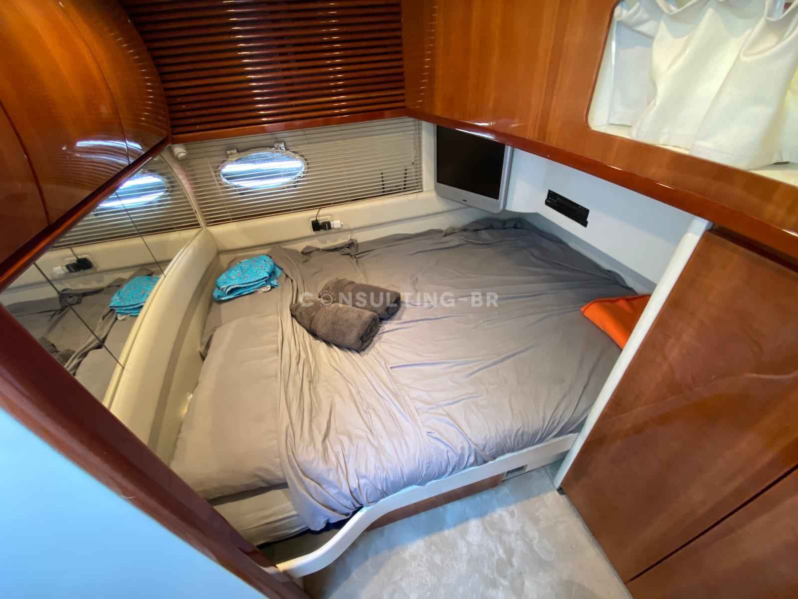 Motorboot Pershing 54