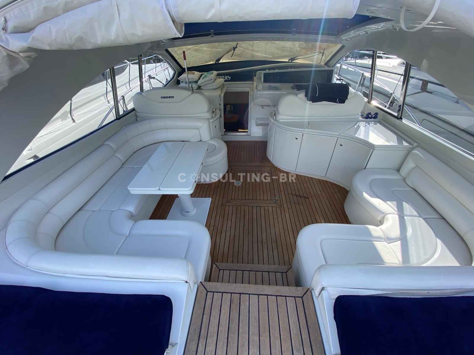 Motorboot Pershing 54
