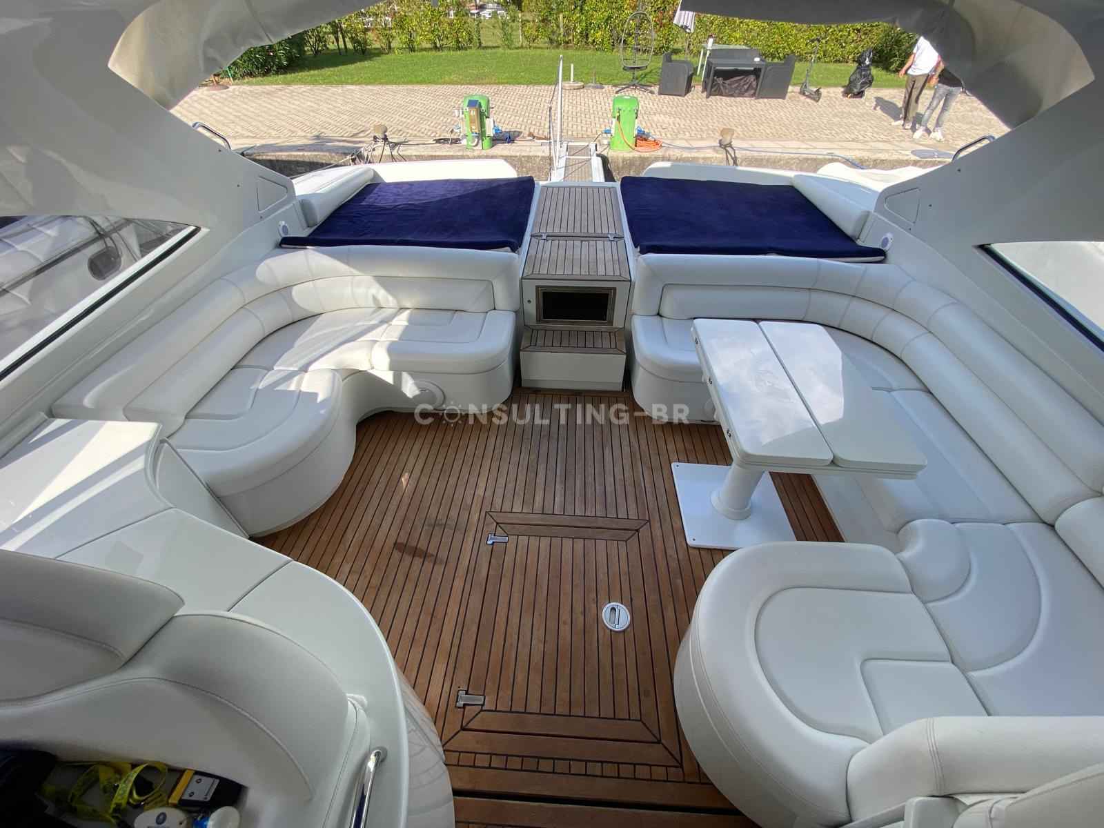 Motorboot Pershing 54