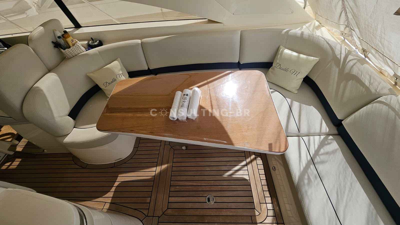 Motorboot Princess V 48 HT