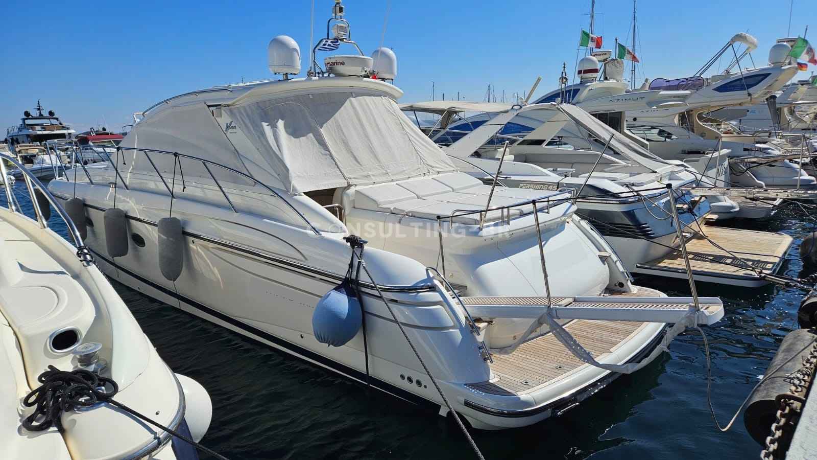 Motorboot Princess V 48 HT