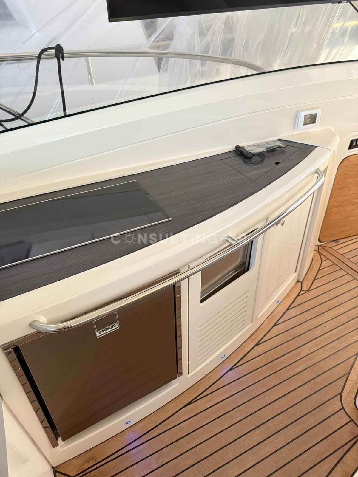 Motorboot Absolute 47 HT