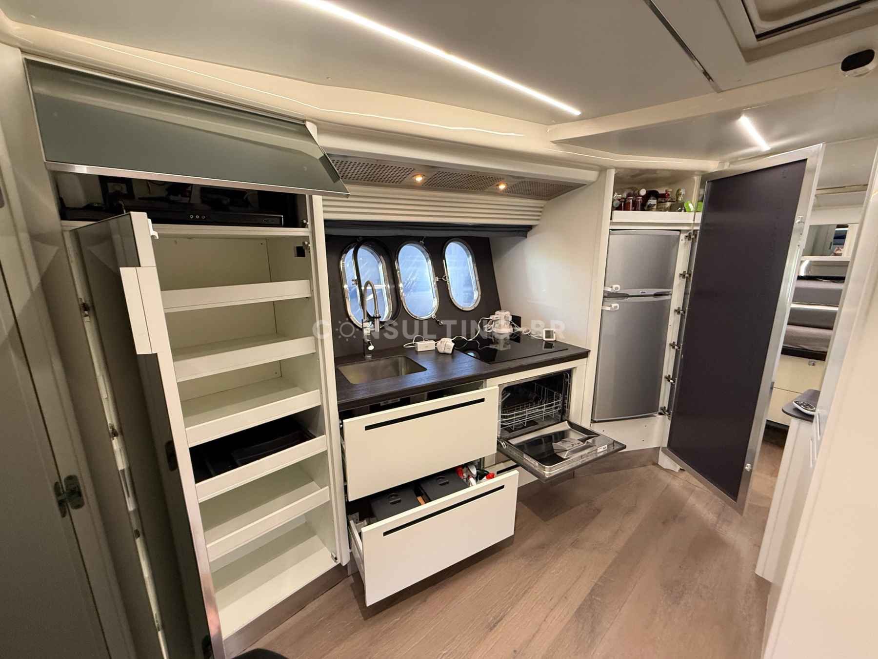 Motorboot Absolute 47 HT