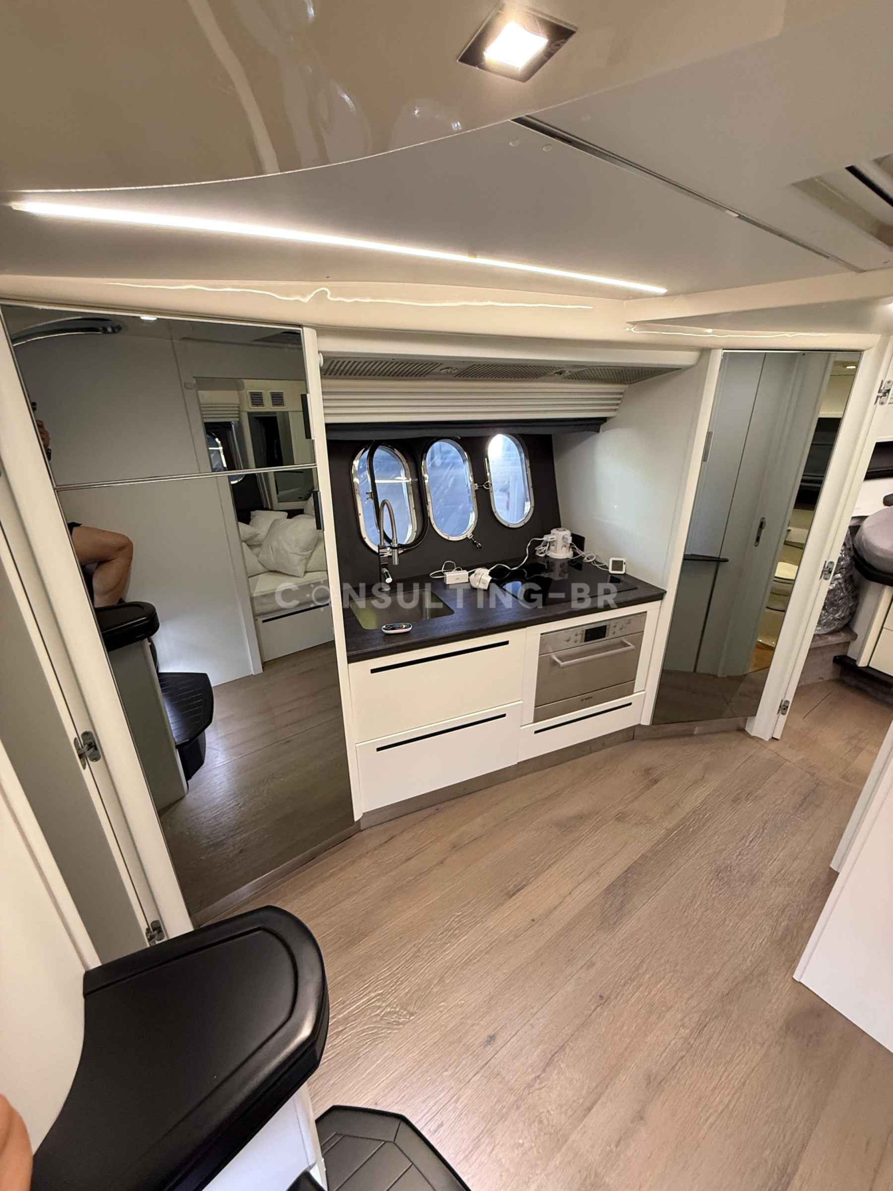 Motorboot Absolute 47 HT