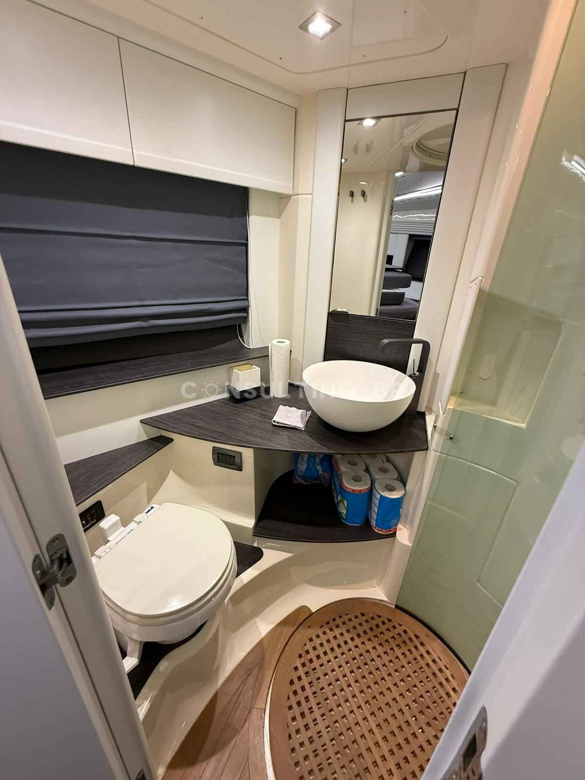 Motorboot Absolute 47 HT