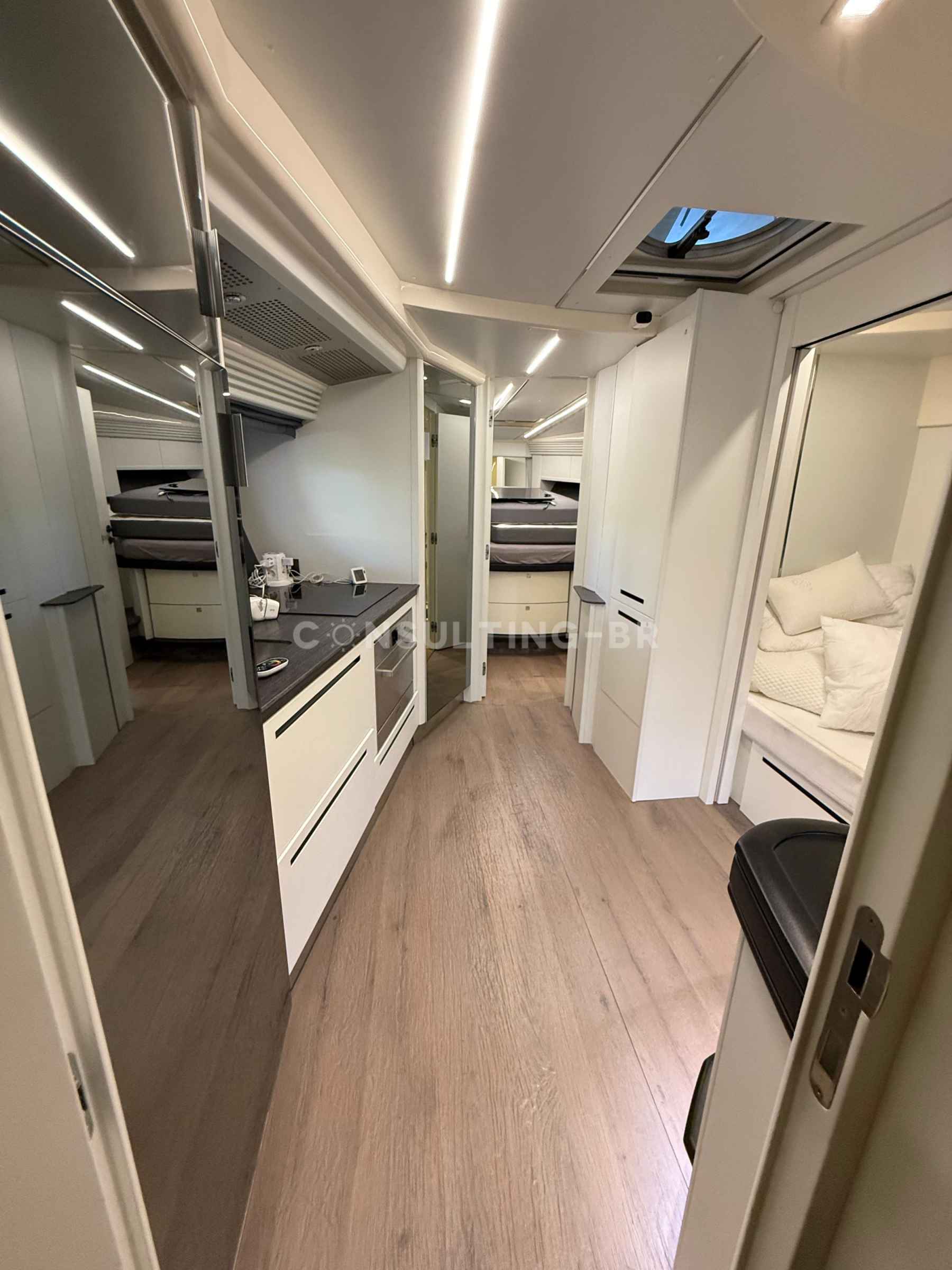 Motorboot Absolute 47 HT