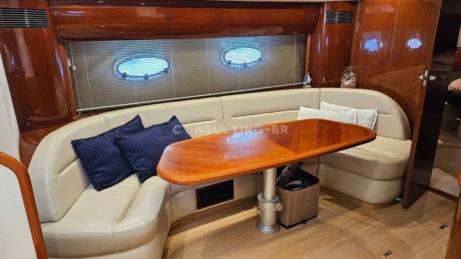 Motorboot Princess V48 HT