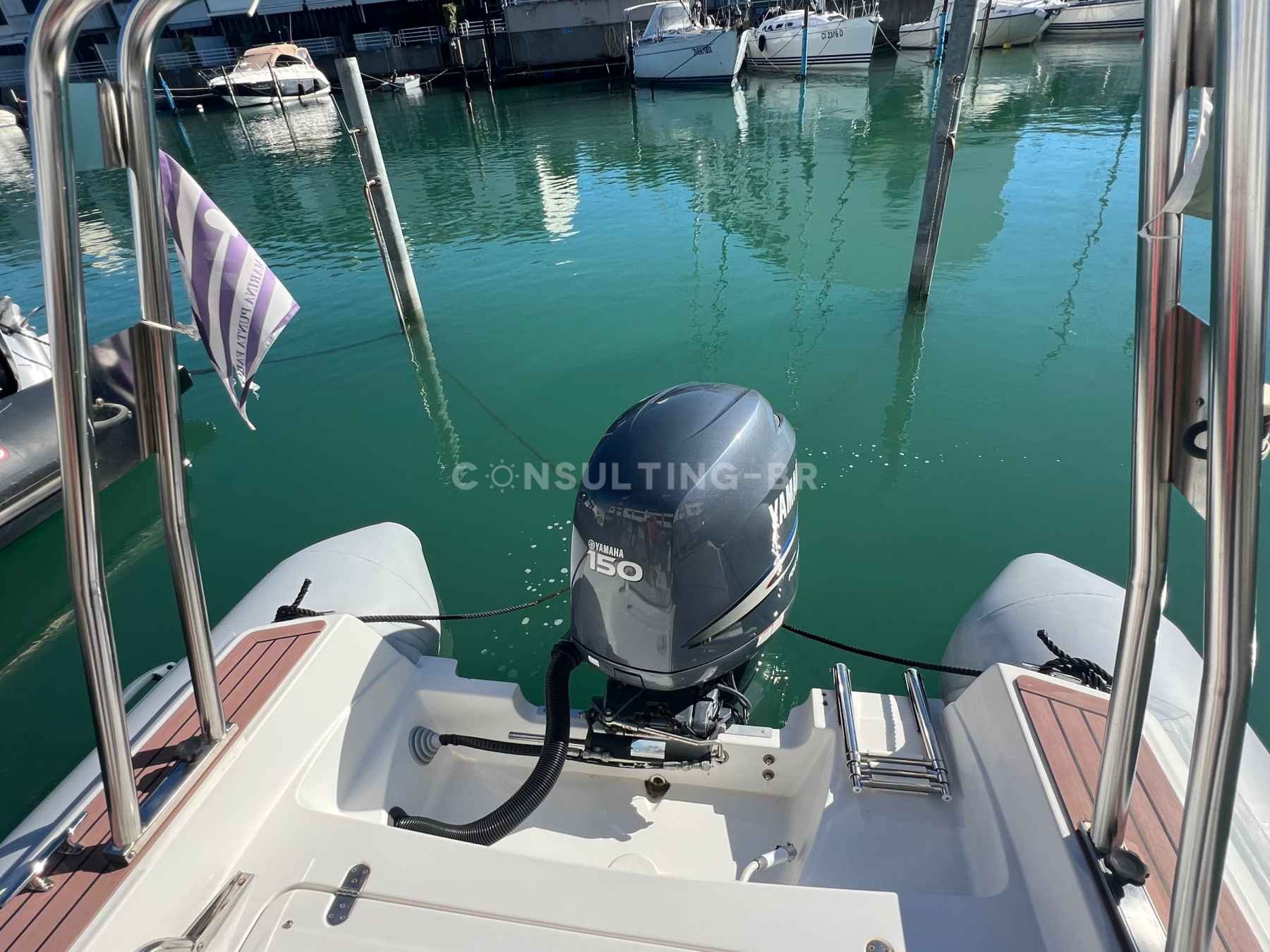 Motorboot Capelli Tempest 626