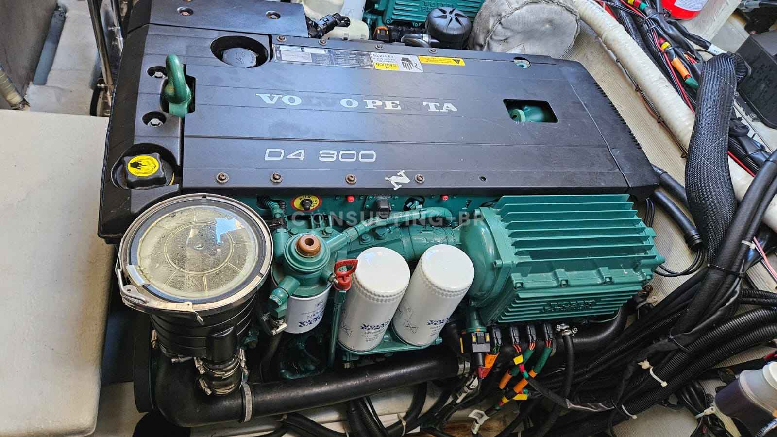 Motorboot Bavaria 39 HT Sport