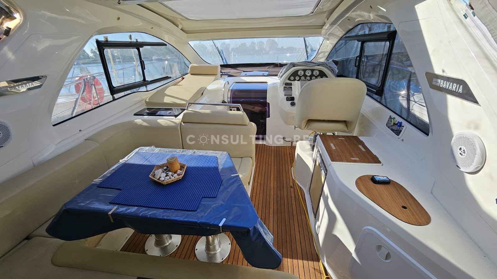 Motorboot Bavaria 39 HT Sport