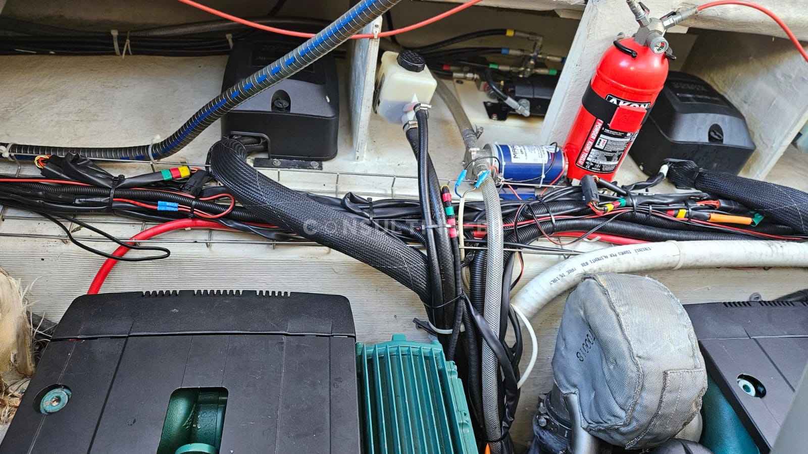 Motorboot Bavaria 39 HT Sport