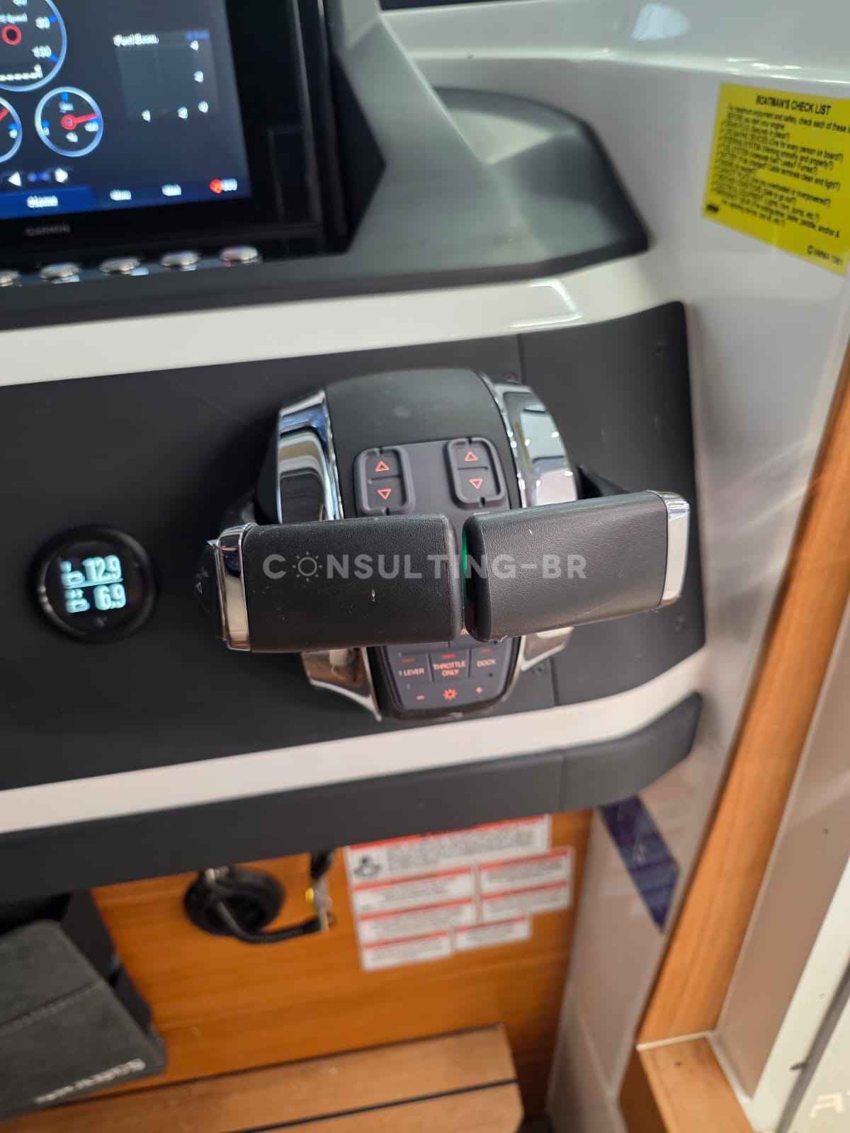 Motorboot Axopar 28