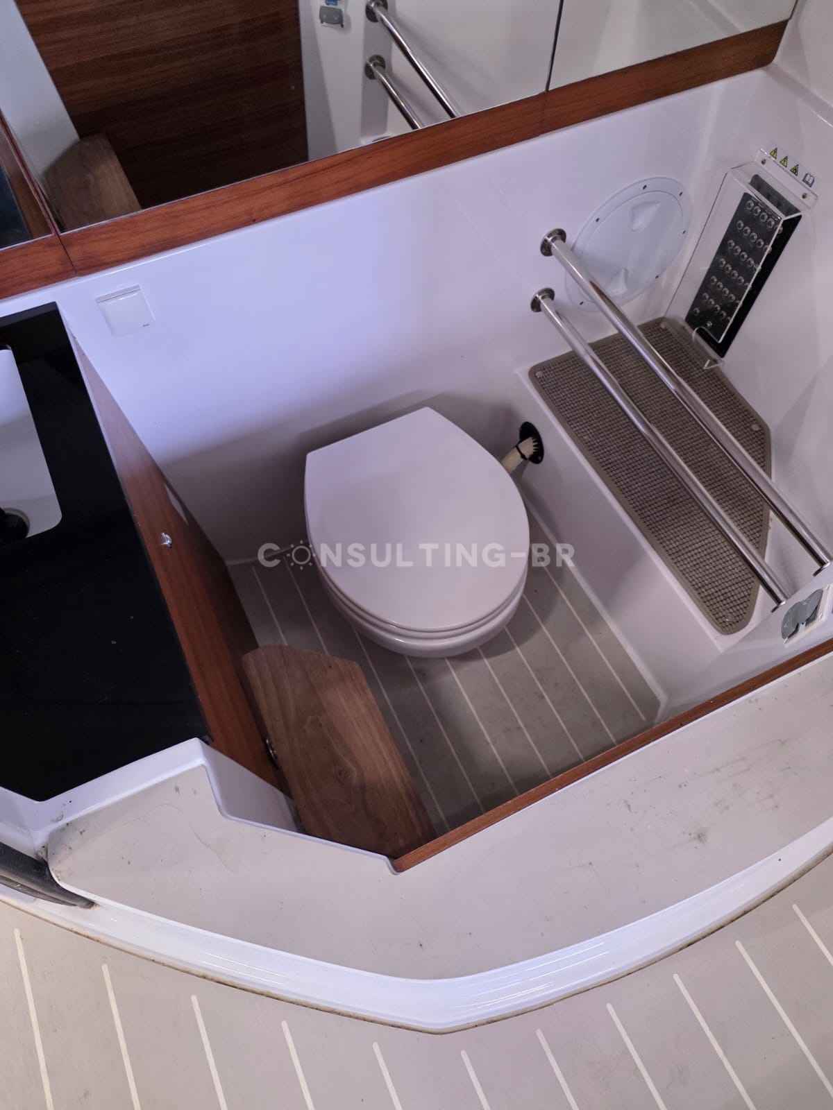 Motorboot Axopar 28