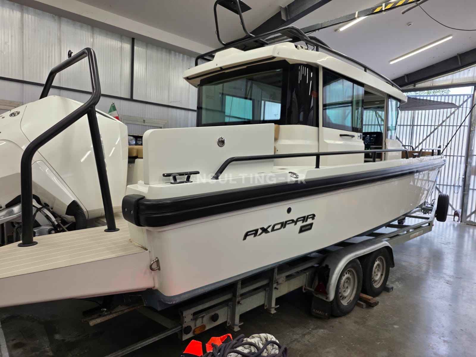 Motorboot Axopar 28