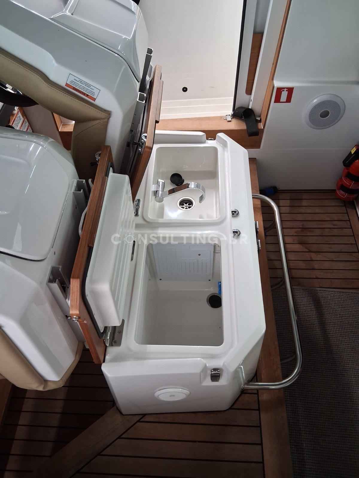 Motorboot Axopar 28