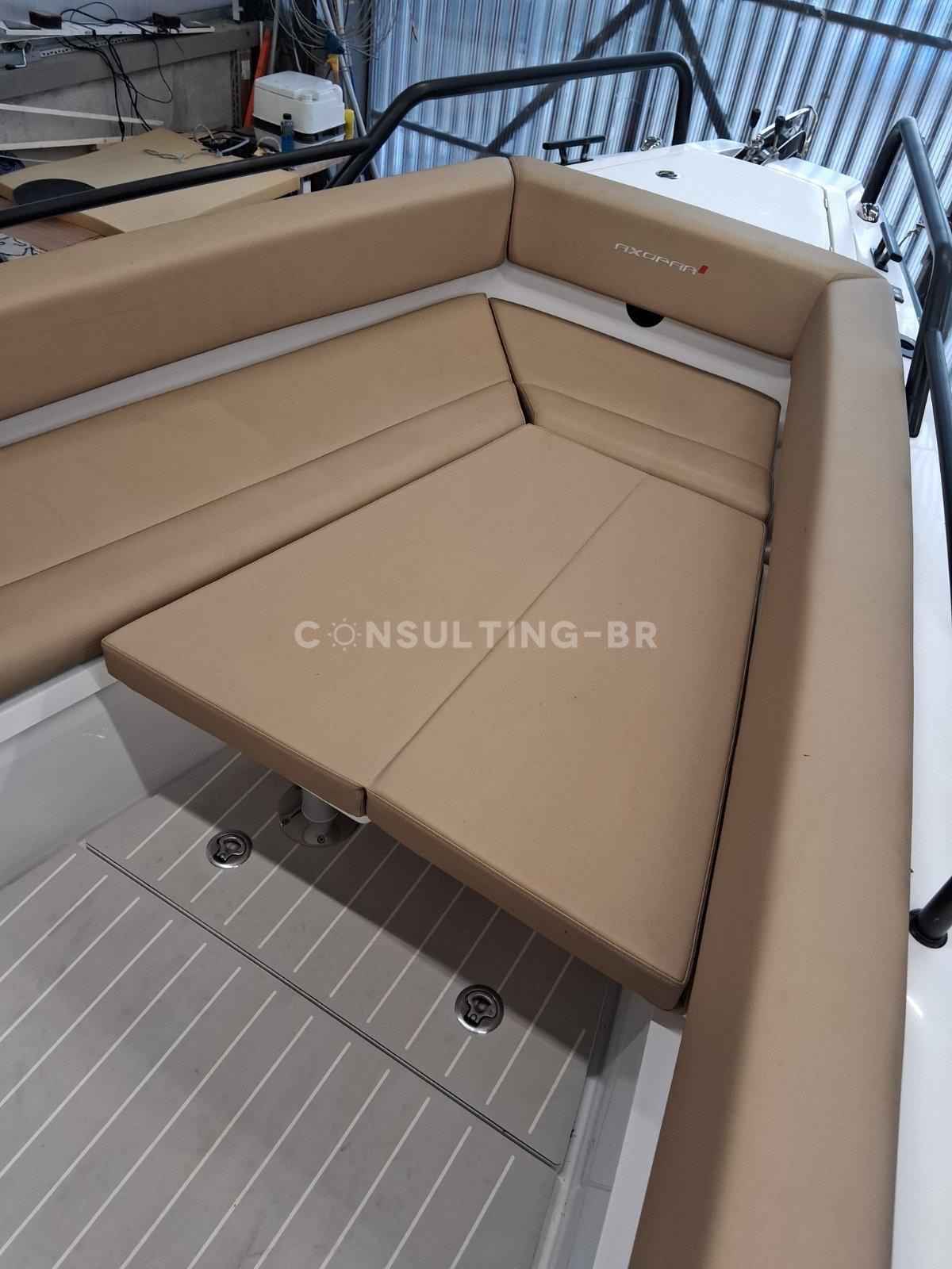 Motorboot Axopar 28