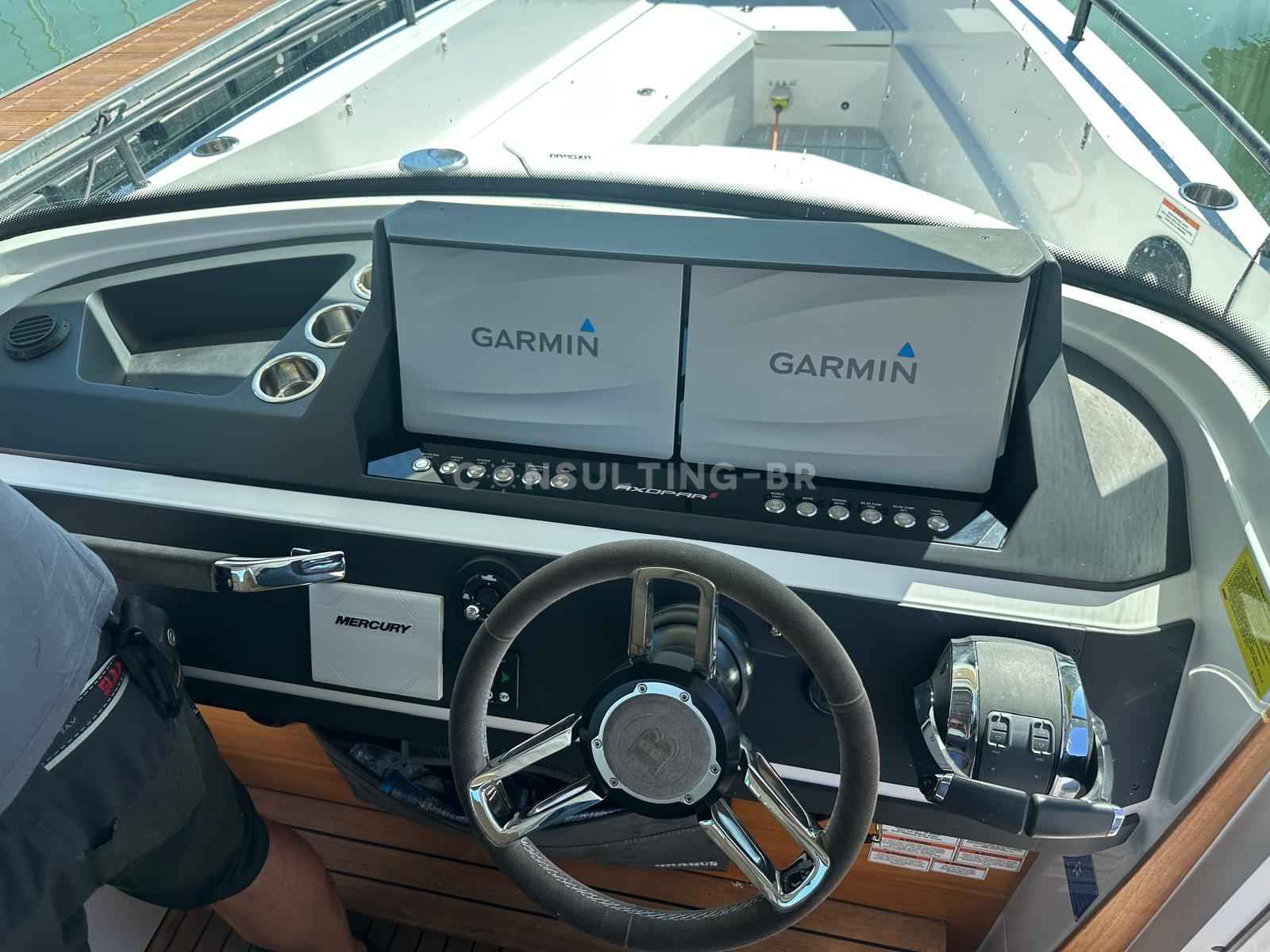 Motorboot Axopar 28
