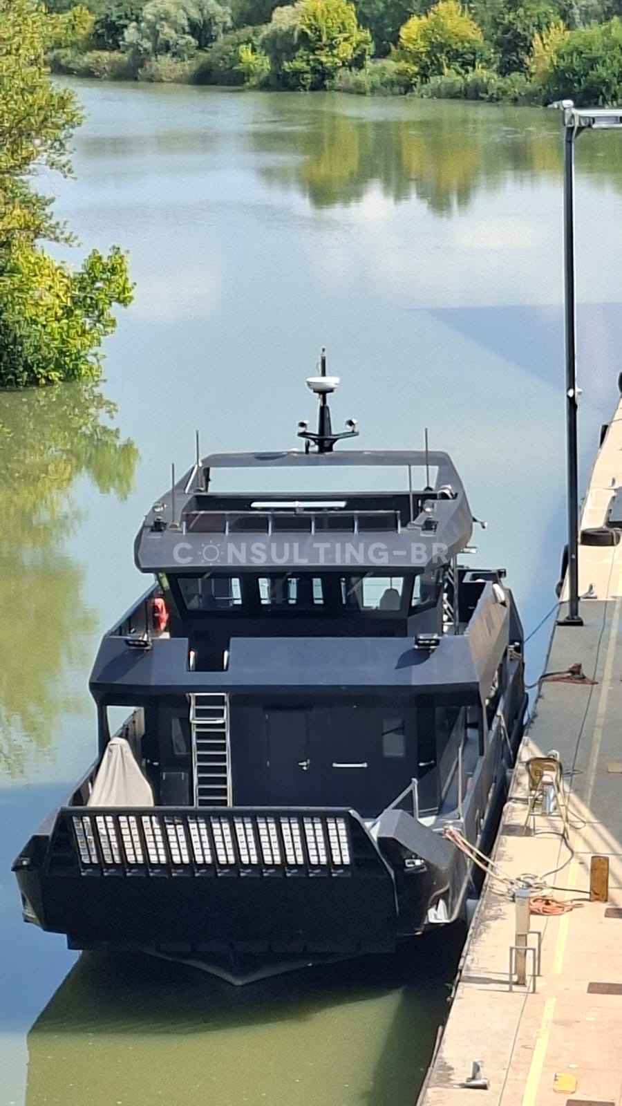 Motorboot Cantiere Navale Vittoria Ladungsboot
