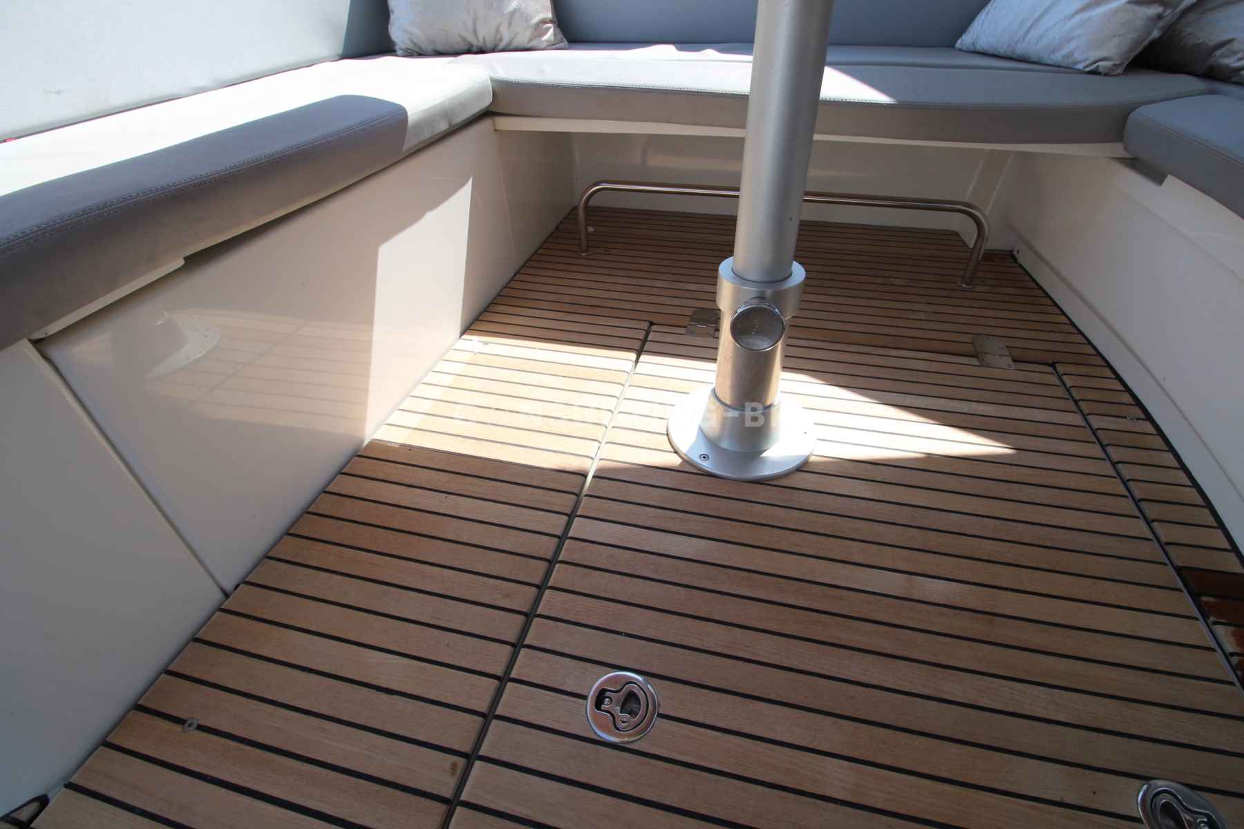 Motorboot Beneteau Gran Tourismo GT 38