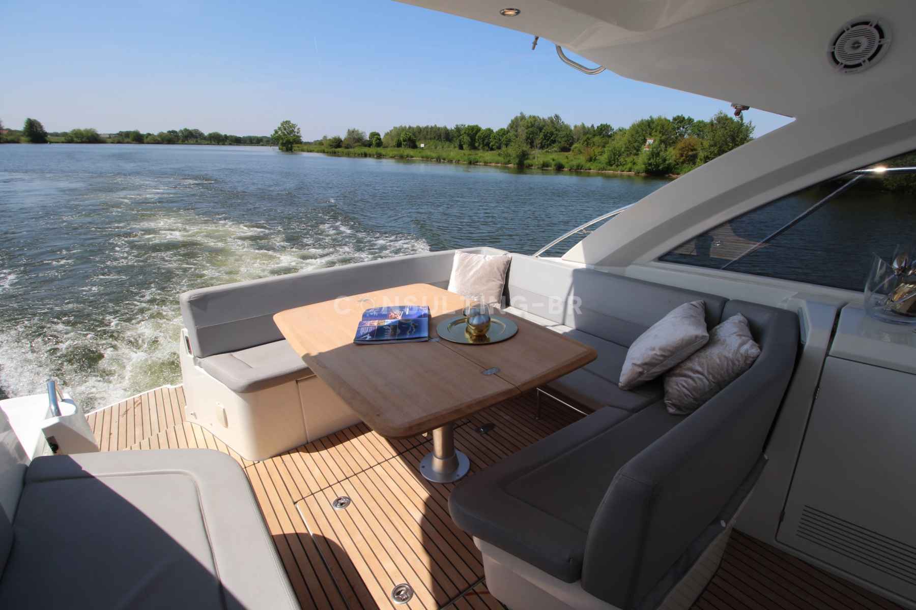 Motorboot Beneteau Gran Tourismo GT 38
