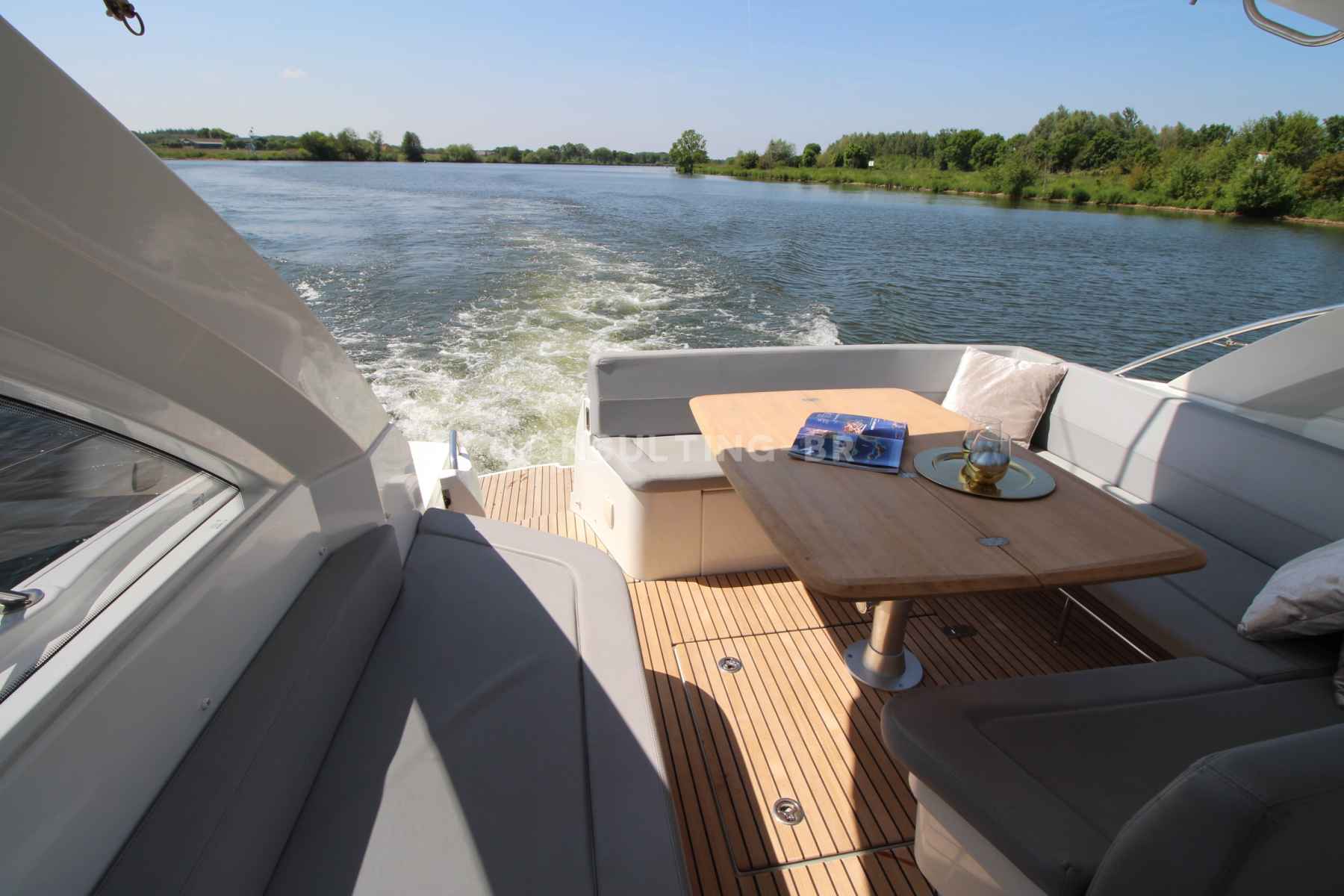 Motorboot Beneteau Gran Tourismo GT 38