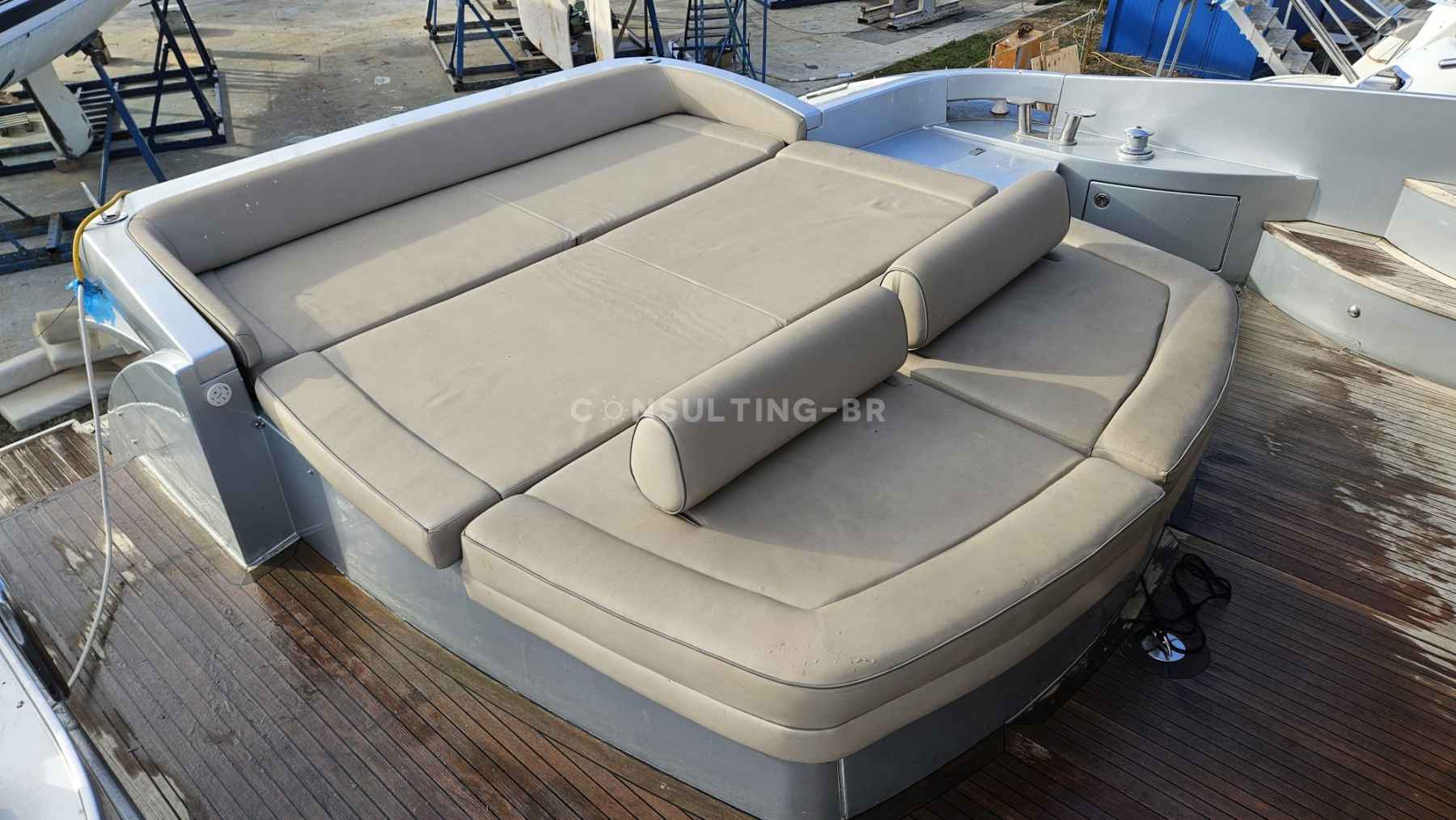 Motorboot Azimut 68 S