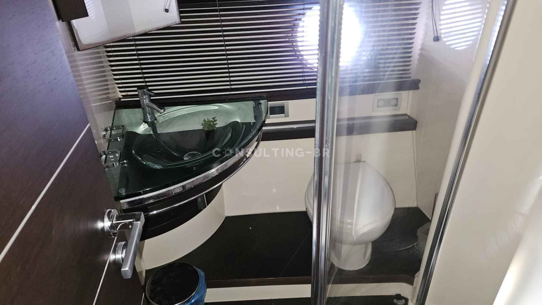 Motorboot Azimut 68 S