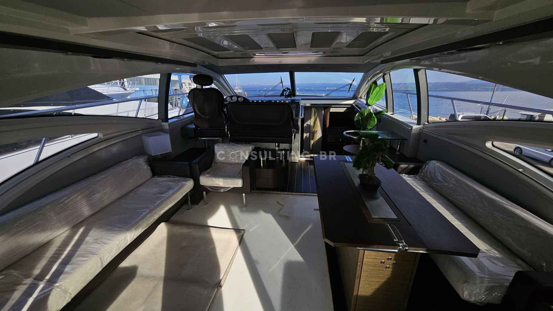 Motorboot Azimut 68 S