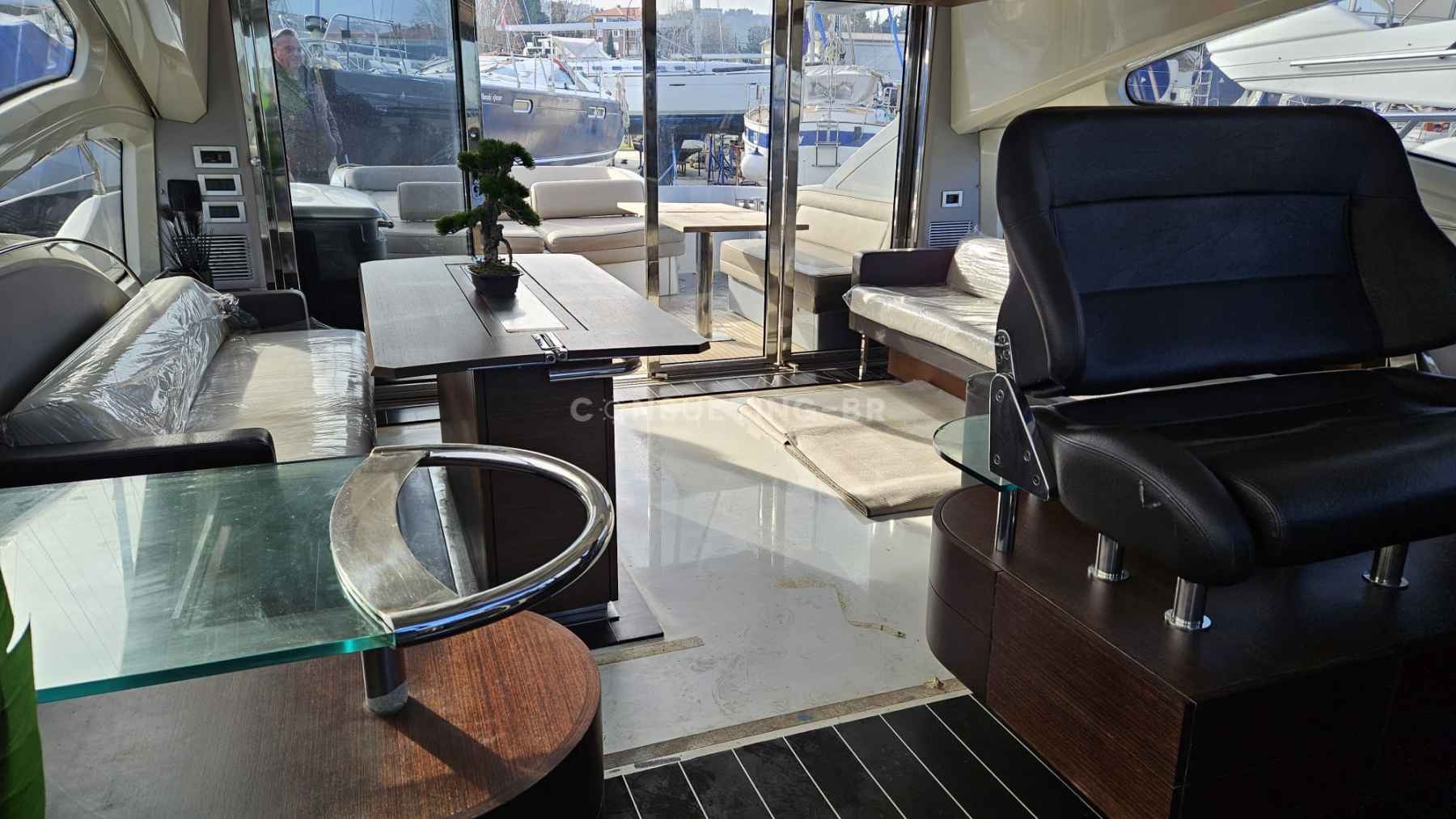 Motorboot Azimut 68 S