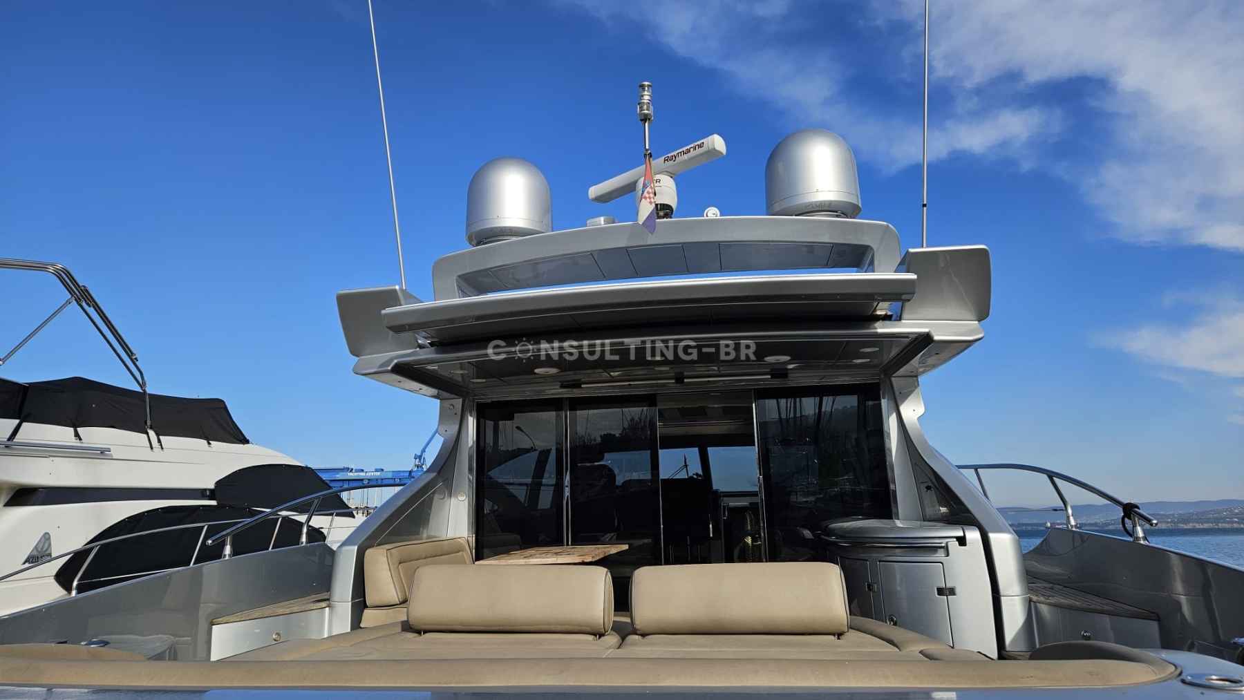 Motorboot Azimut 68 S