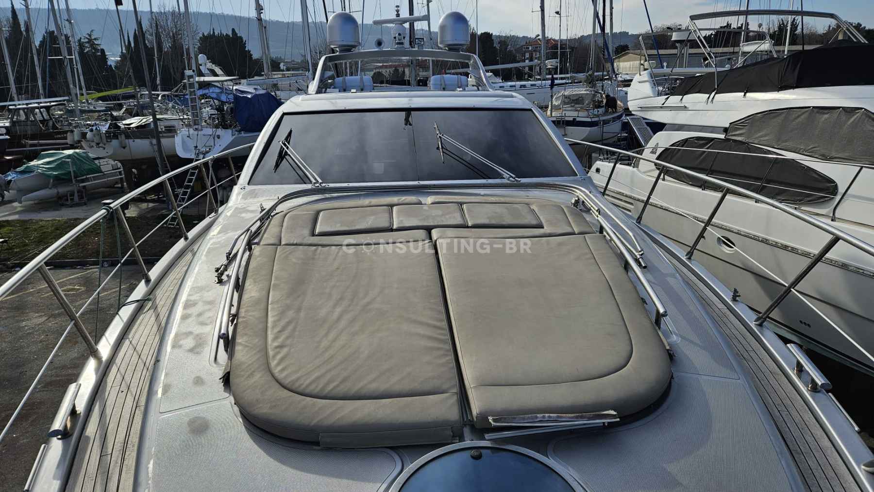 Motorboot Azimut 68 S