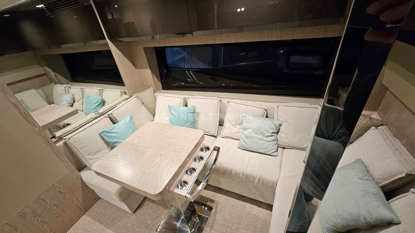 Motorboot Azimut Atlantis 51