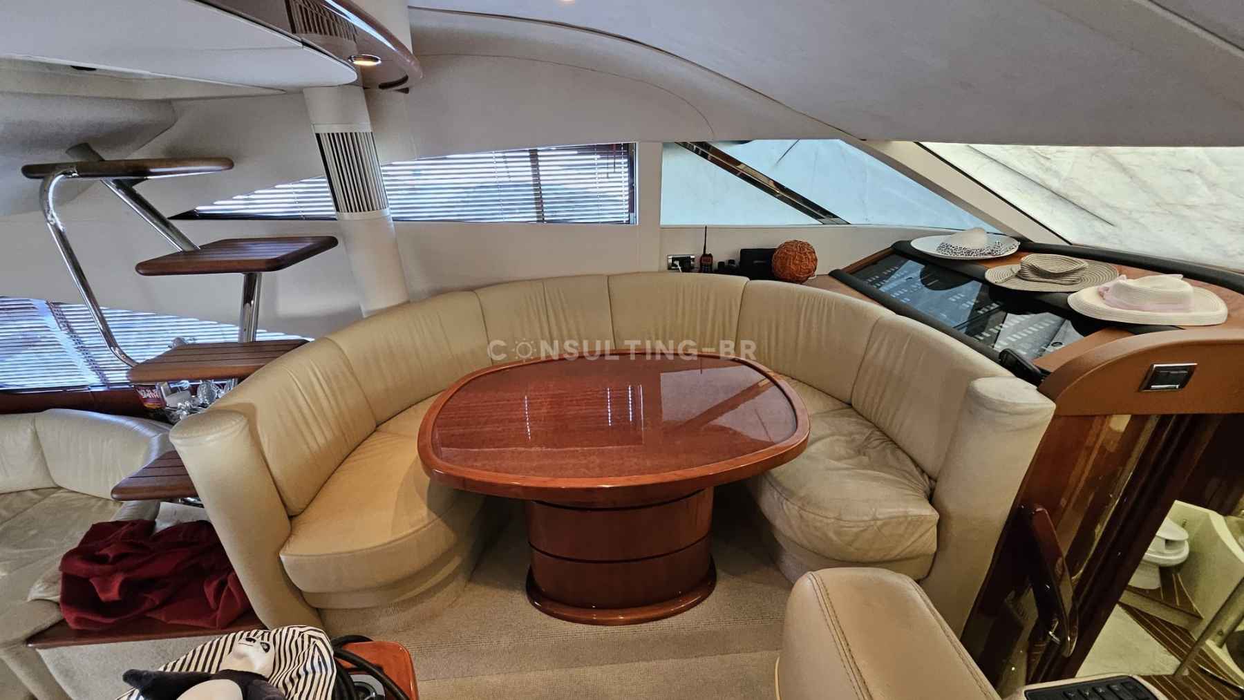 Motorboot Fairline Squadron 58