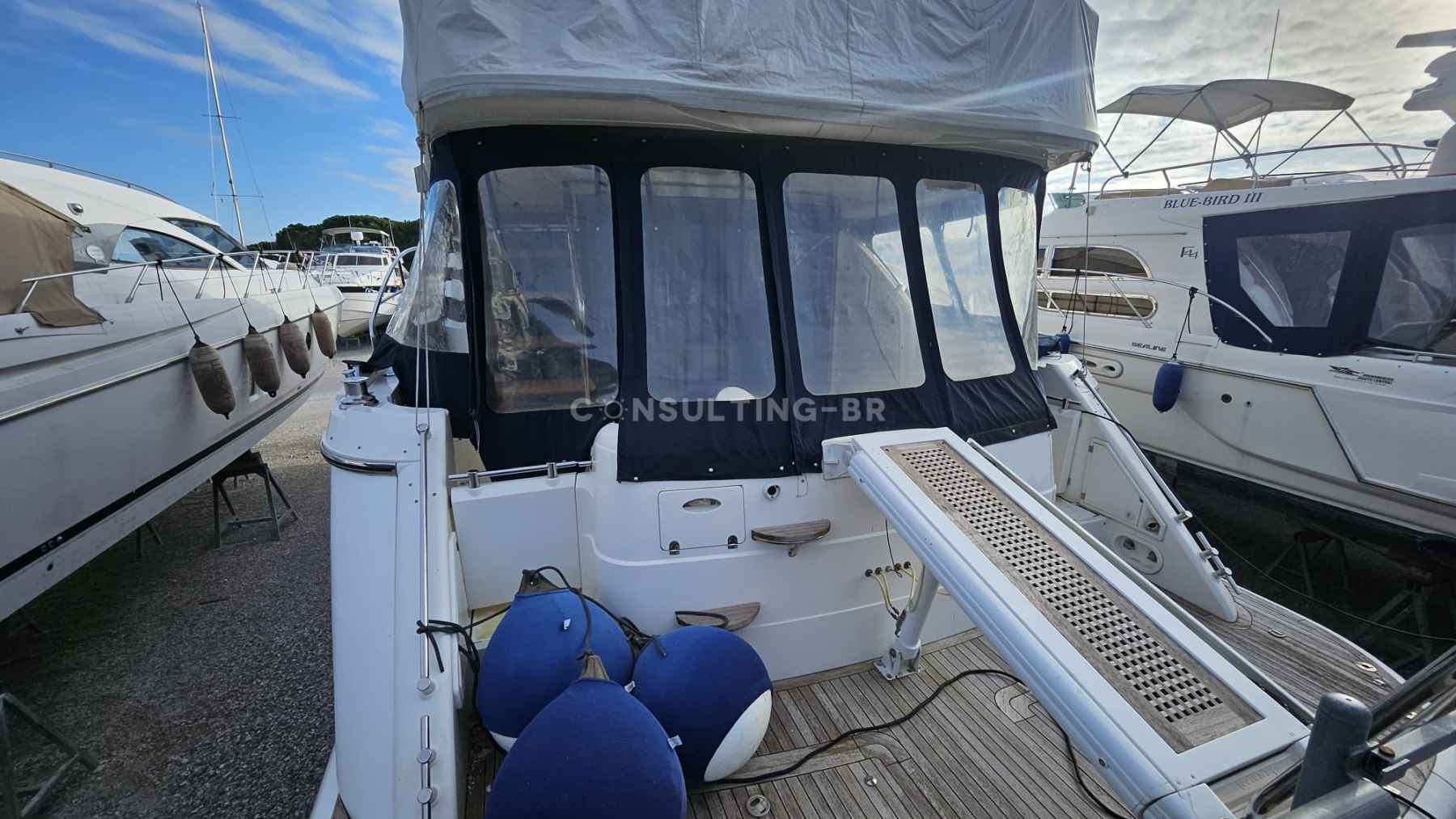 Motorboot Fairline Squadron 58