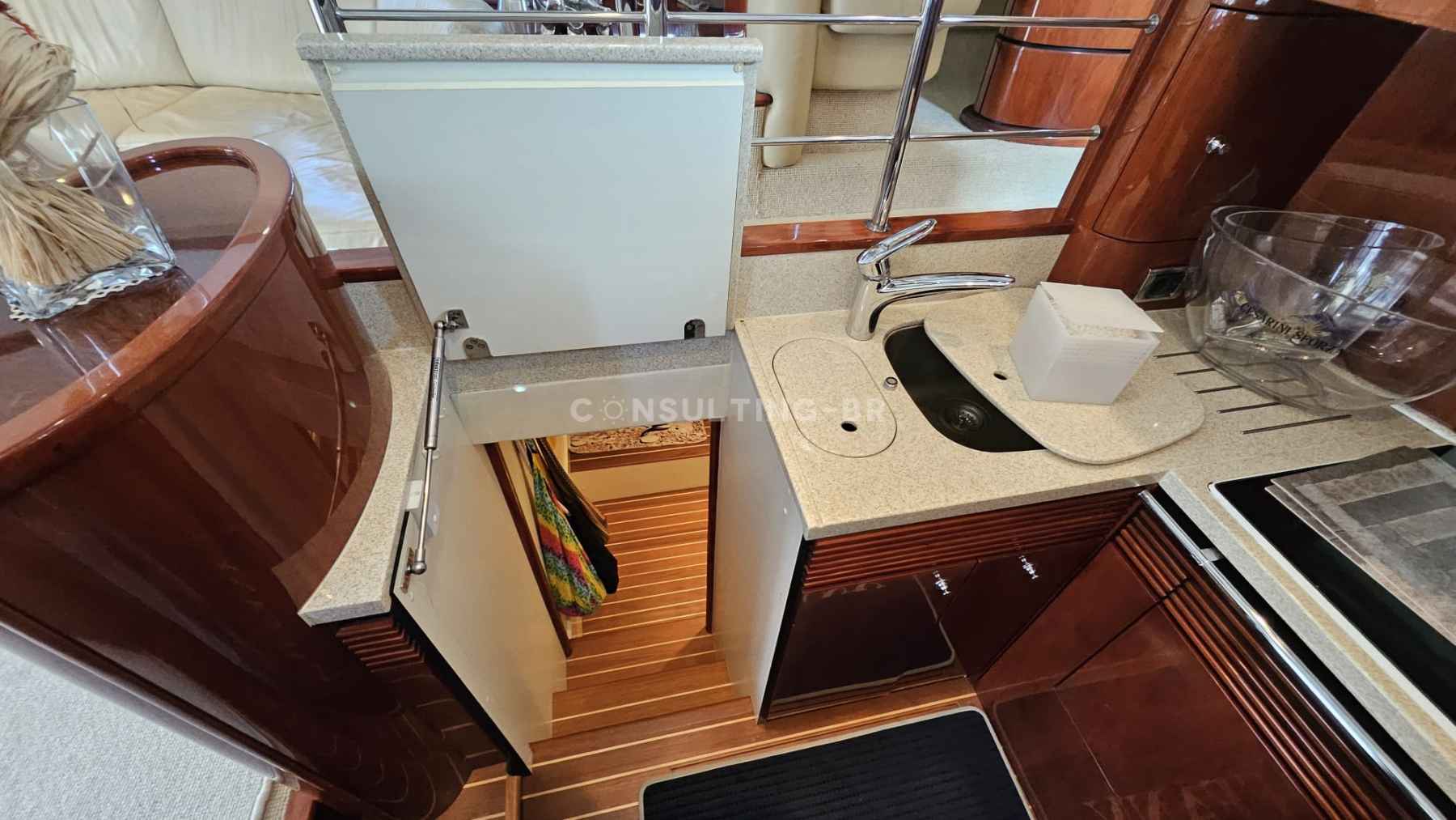 Motorboot Fairline Squadron 58