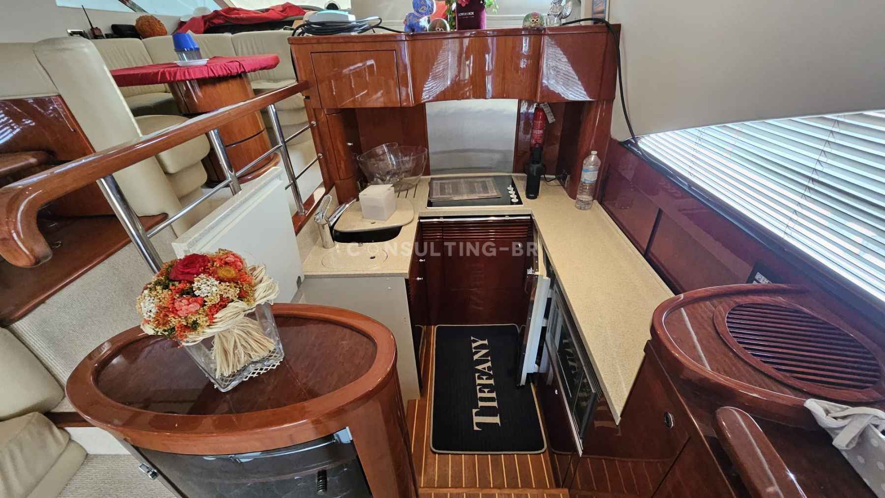 Motorboot Fairline Squadron 58