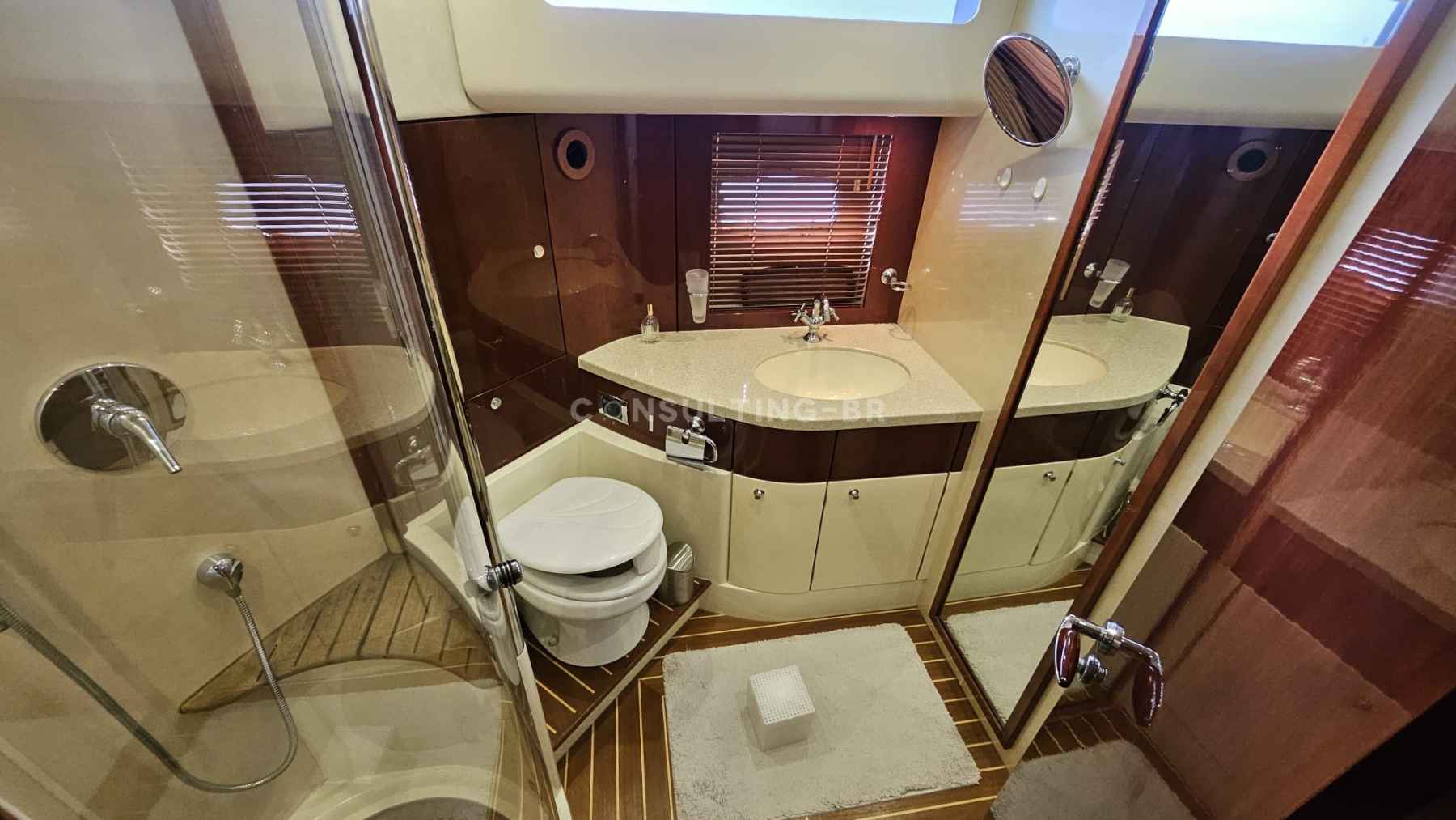 Motorboot Fairline Squadron 58