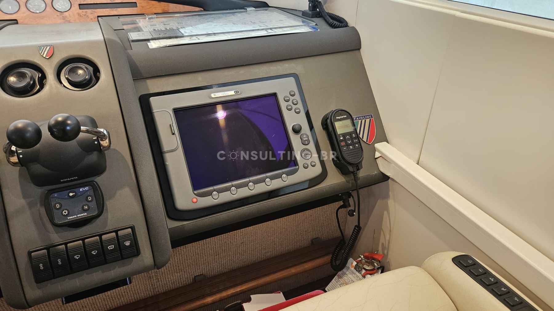 Motorboot Fairline Squadron 58