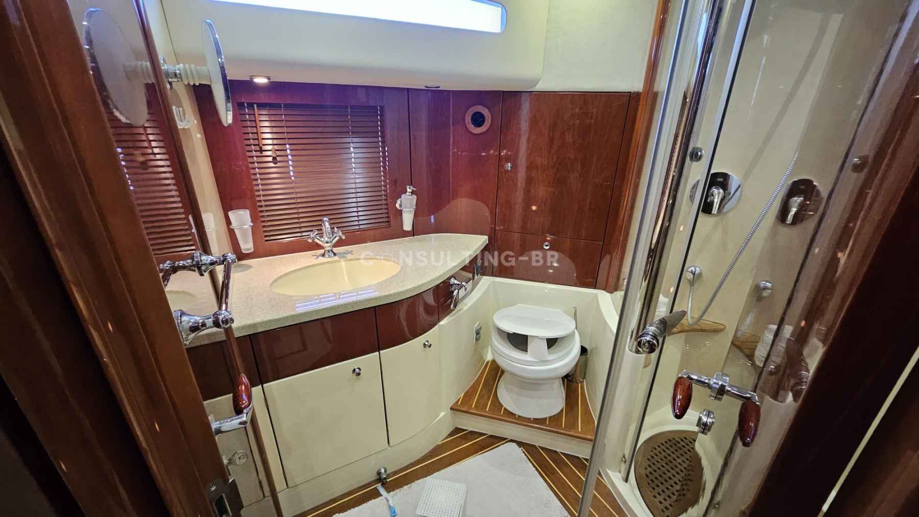 Motorboot Fairline Squadron 58