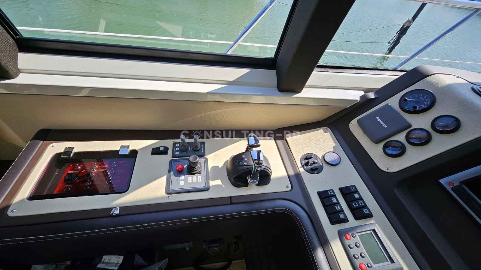 Motorboot Azimut 62 S