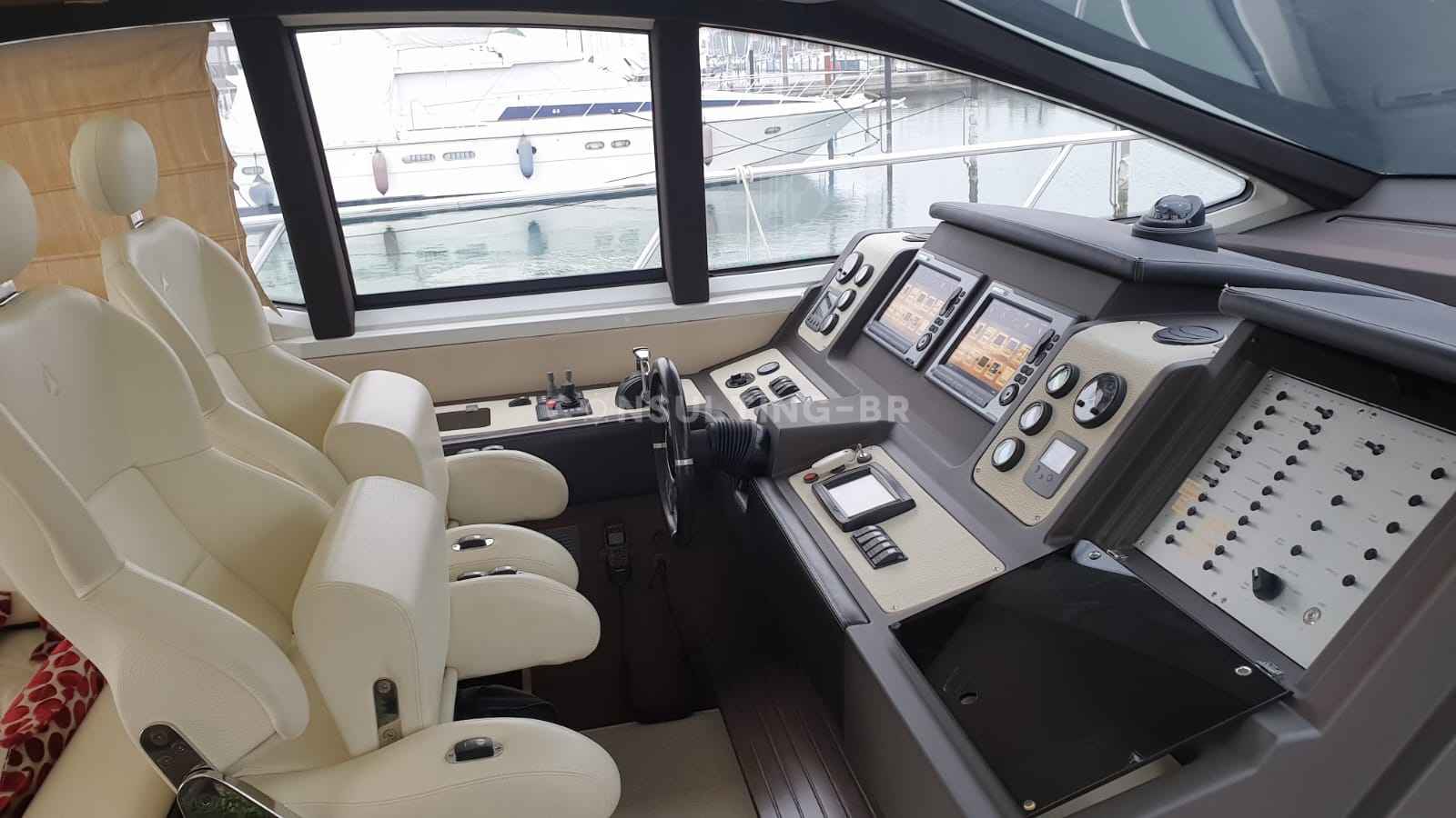 Motorboot Azimut 62 S