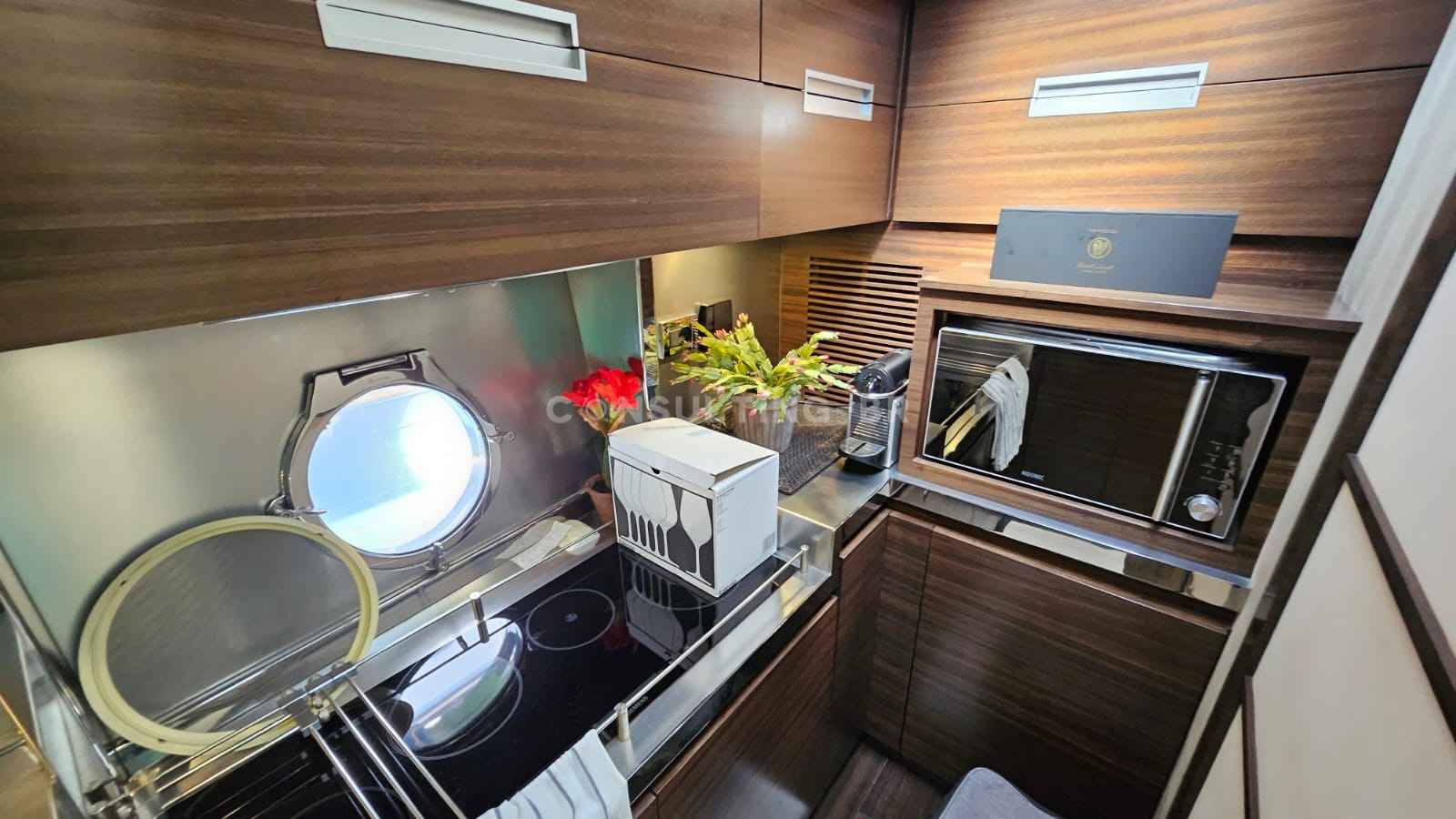 Motorboot Azimut 62 S