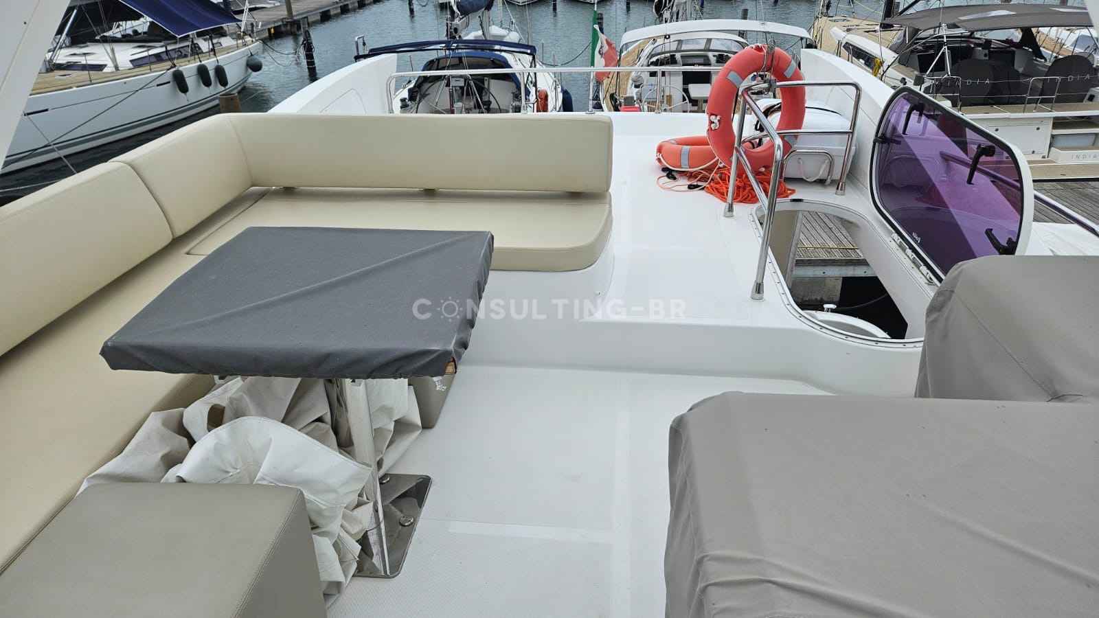 Motorboot Azimut 60 Fly