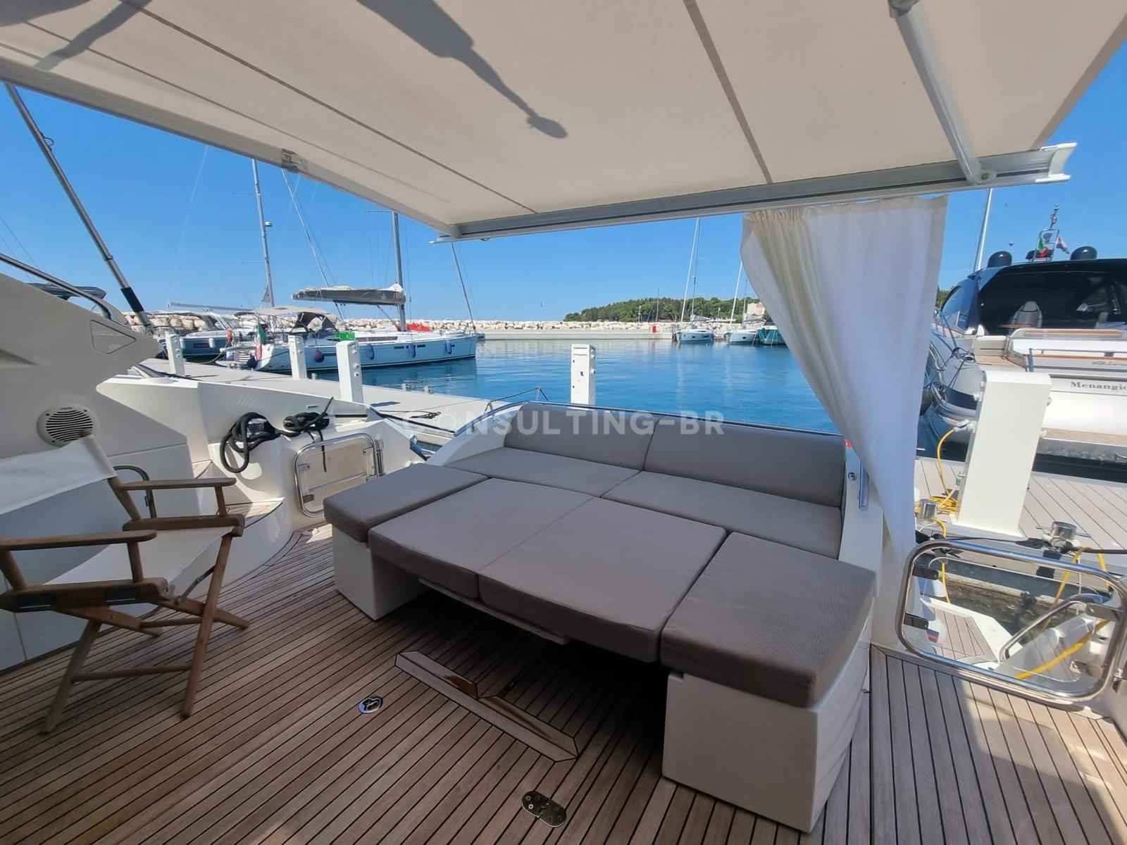 Motorboot Absolute 52