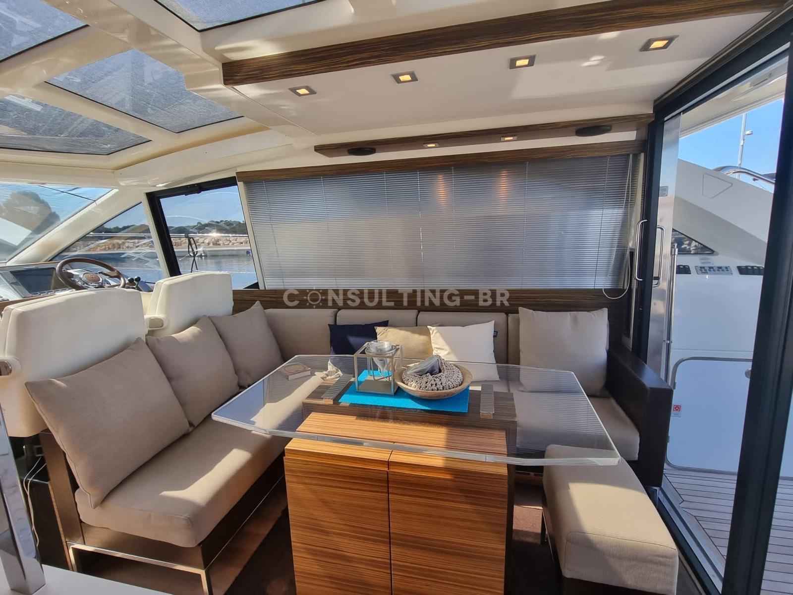 Motorboot Absolute 52